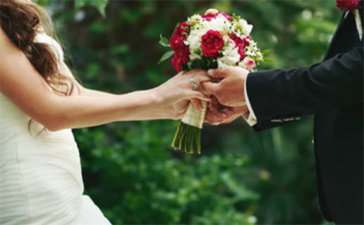 2026年02月02日这日子领证算黄道吉日不？ 今天领证结婚合不合适？