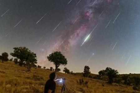 天文现象揭秘：星空中的特别时刻