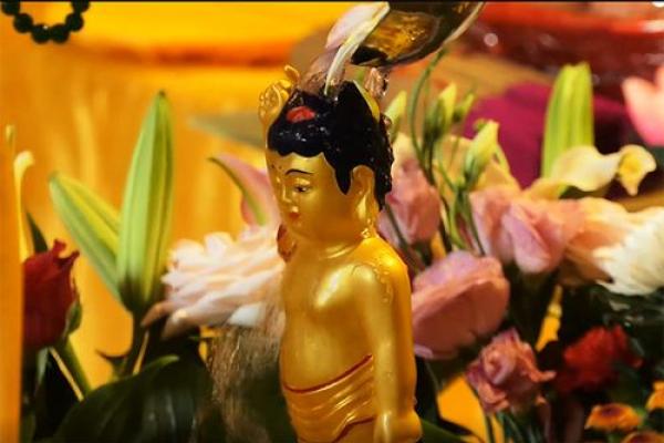 浴佛节的背后：农耕社会中的佛教祈福传统
