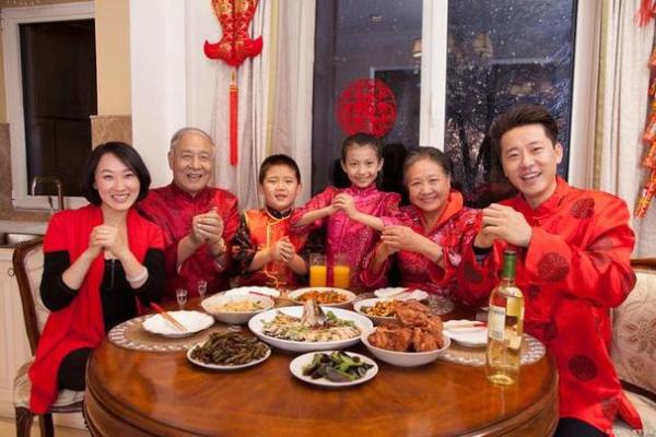 农历新年假期:和家人一起共度春节的温馨时光 农历新年假期:和家人一起共度春节的温馨时光