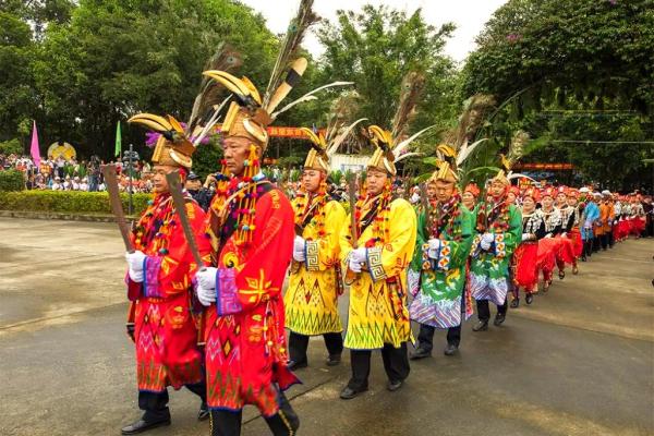 景颇族的养生节日与自然和谐之道 景颇族的养生节日与自然和谐之道