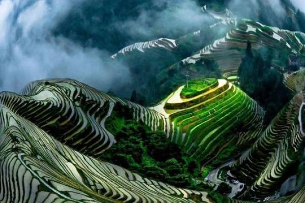 花山节的历史渊源与苗族的天文农耕智慧 花山节的历史渊源与苗族的天文农耕智慧