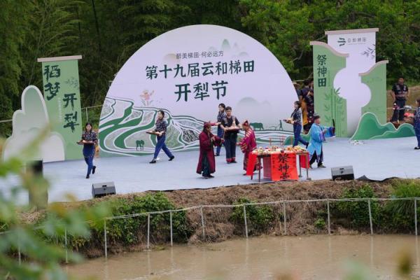 文化与自然相生:农耕节日背后的智慧 文化与自然相生:农耕节日背后的智慧