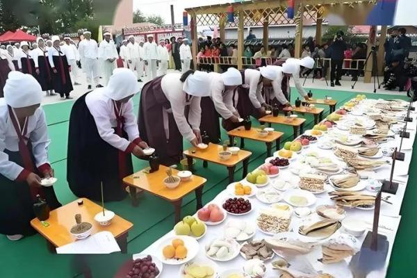 中秋节:月圆人团圆,品味朝鲜文化中的农耕精神 中秋节:月圆人团圆,品味朝鲜文化中的农耕精神