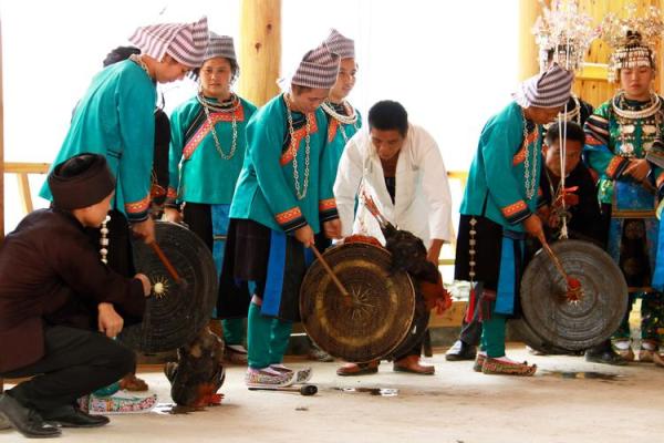 水族的水上节：水上文化与节令祭祀的独特节庆