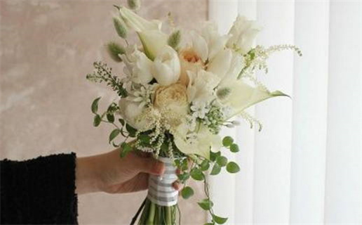 2027年01月11日领证黄历查询