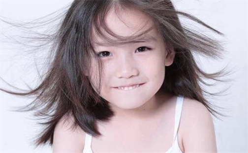 【五行命名】黄姓女宝宝最稳重大气的5个好名字，附详细分析