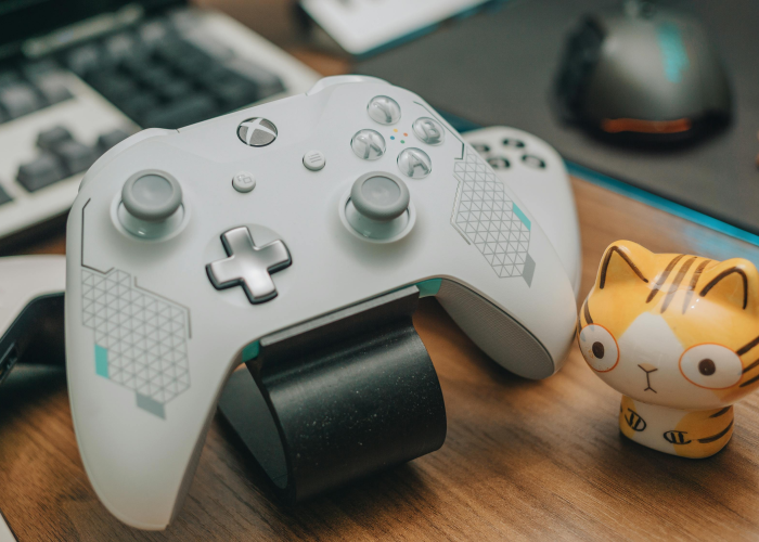 16例阳性背后的韧性：张家港疫情防控中的人文坚守与城市免疫系统的静默之战【人文视角的升华短语】——一部城市生命体的宏大比喻