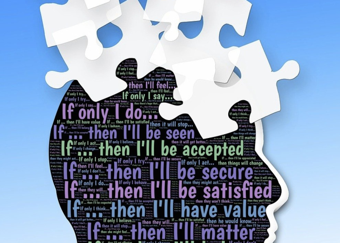 概率迷宫中的情感博弈：虚拟舞厅里的微光追逐