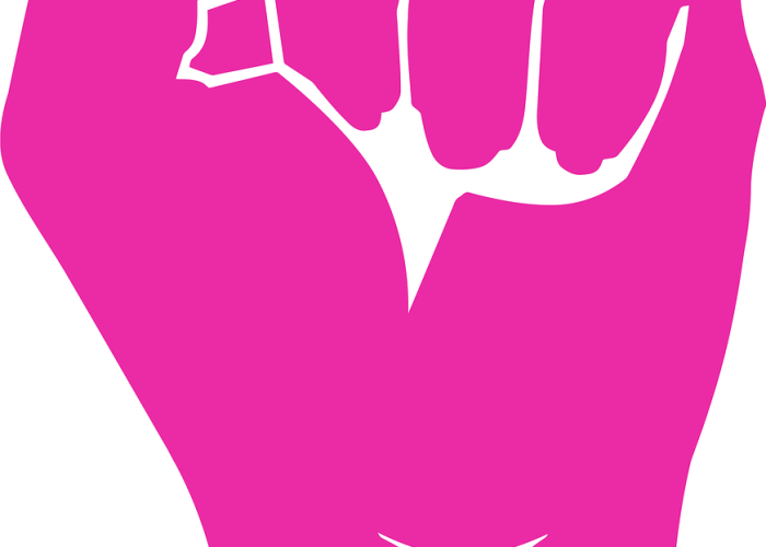 一纸通告解放千万家门，从“证”明到“码”通的温情转身，城市治理如细雨润物般悄然升级