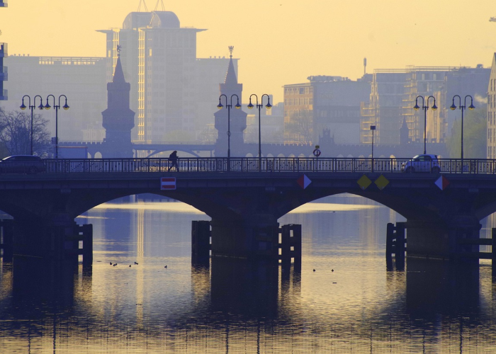 【催弦拂柱与君饮下一句,催弦拂柱与君欢】