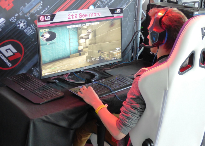 陕西新增180例本土确诊,生命微光汇聚成抗疫城墙 陕西新增180例本土确诊,生命微光汇聚成抗疫城墙