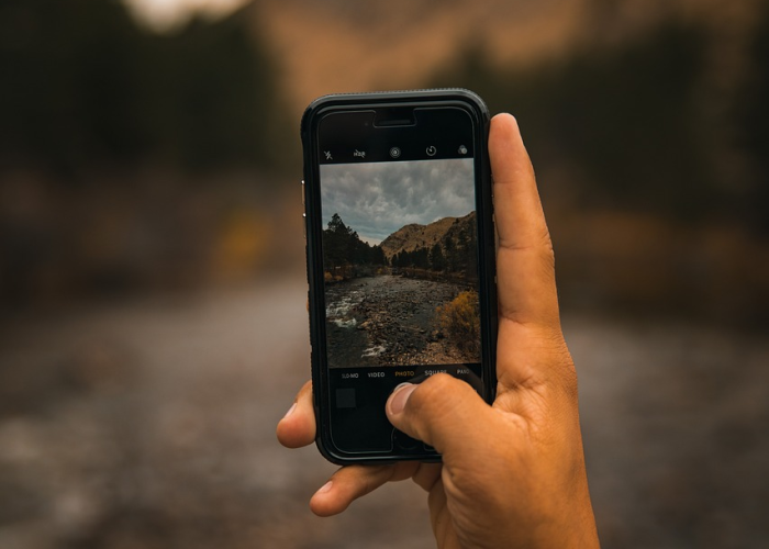120万例确诊:生命折痕与时代棱镜,一场未完成的悲怆叙事 120万例确诊:生命折痕与时代棱镜,一场未完成的悲怆叙事