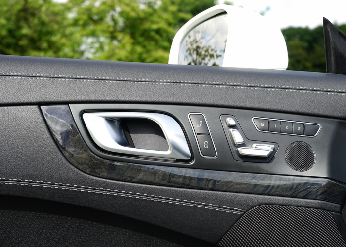 从封控区到水上公园:一座城市的免疫系统与集体记忆修复 从封控区到水上公园:一座城市的免疫系统与集体记忆修复