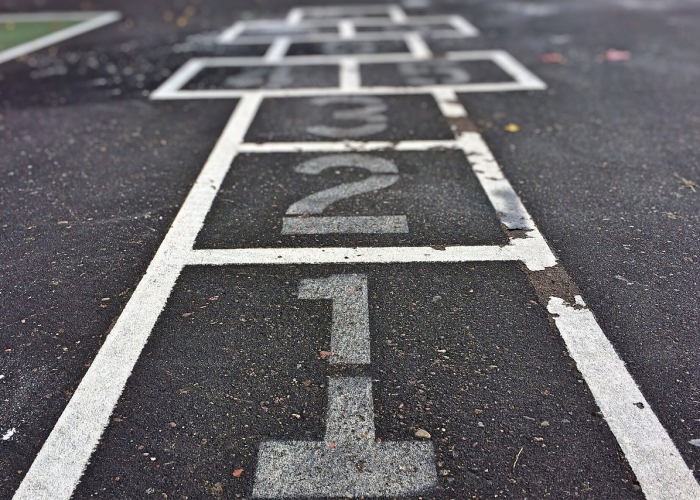 15例确诊与315万次检测:雨夜中撑起的伞,恰似城市免疫系统的无声演练 15例确诊与315万次检测:雨夜中撑起的伞,恰似城市免疫系统的无声演练