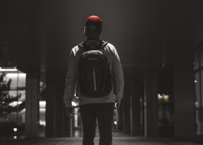 (网贷网站)，16岁借款黑网贷网站