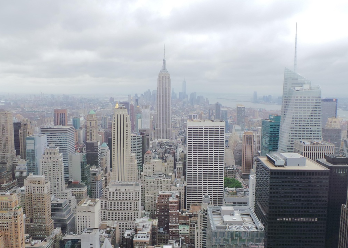 每天疫情新增确诊数量(一天猛增526例感染者这轮疫情形势严峻)