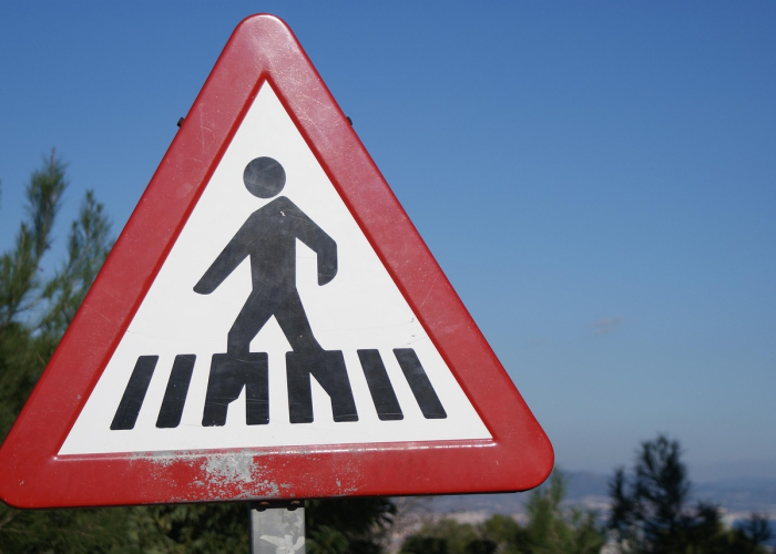 关于同是天涯沦落人相逢何必曾相识是哪首歌的歌词的信息 关于同是天涯沦落人相逢何必曾相识是哪首歌的歌词的信息