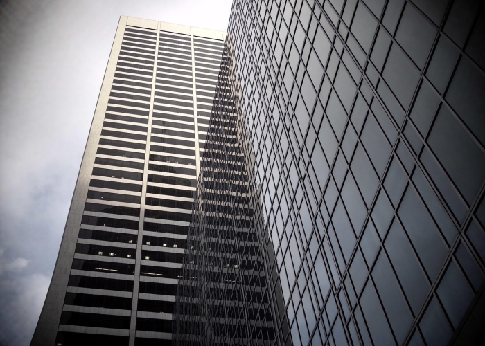 (辣子鸡的简单做法)，辣子鸡 最好吃的做法 大厨教你在家做出来 越吃越好吃