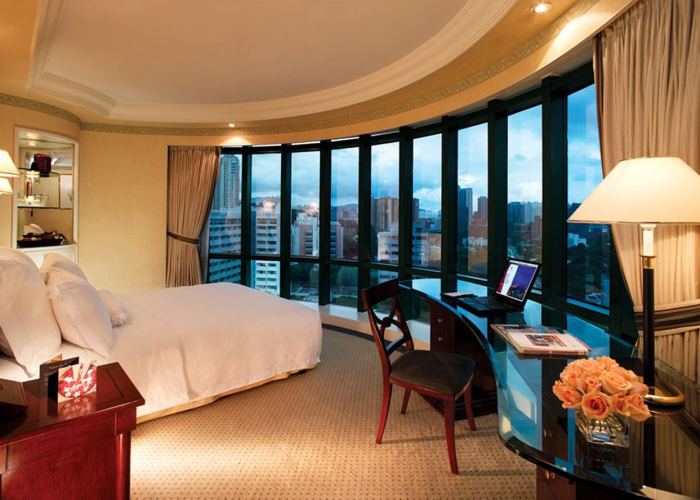 (大方脸男生适合什么发型),大方脸男人的性格 (大方脸男生适合什么发型),大方脸男人的性格