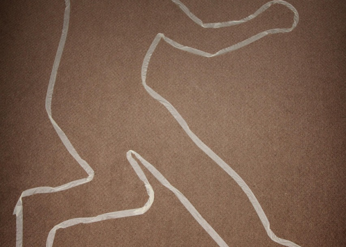 18天28个地点的迁徙：无名劳动者的生存史诗，都市免疫系统的微观试炼