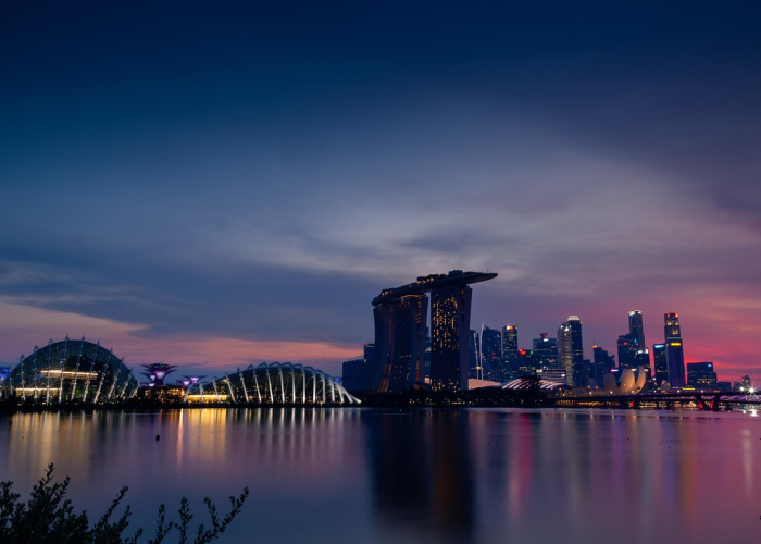 疫情地图上的色彩标记:用风险等级编织的公共安全网,如同一幅动态的社情体温图 疫情地图上的色彩标记:用风险等级编织的公共安全网,如同一幅动态的社情体温图