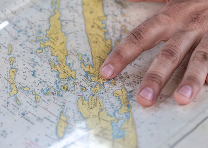 15例背后的守望：疫情微光中的人间星火与韧性长河