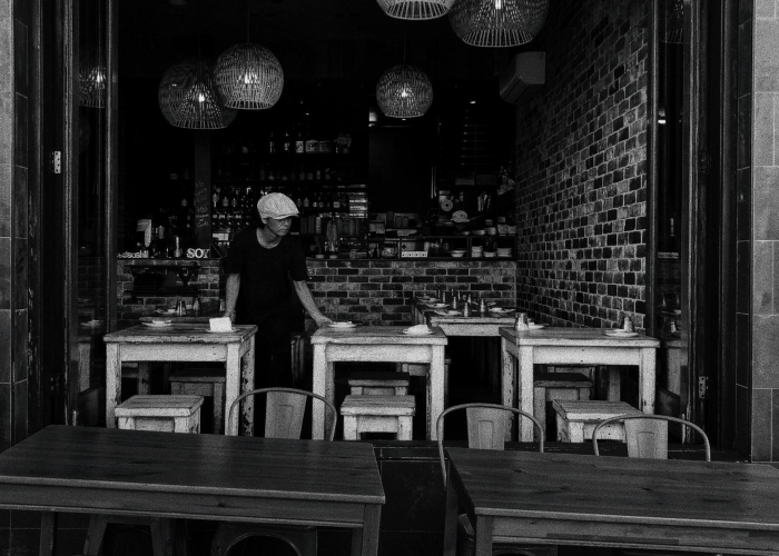 十三例感染浮现的隐秘网络，社区防线的微观战场，城市免疫系统的压力测试