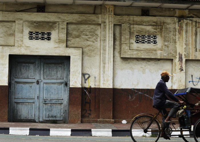 发烧成为常态与千万人网格:城市免疫系统的沉默演练 发烧成为常态与千万人网格:城市免疫系统的沉默演练
